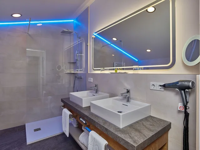 شقة حصرية بسريرين كوين مع أريكة، A-VITA Viktoria Residenzen 3/5