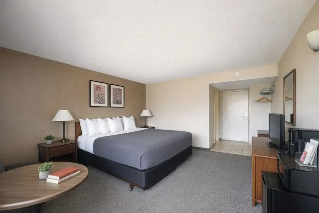 غرفة سوبيريور بسرير كينج، Lake Powell Canyon Inn 7/10