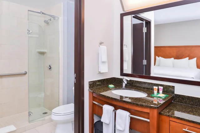 Room, 2 Queen Beds, Sofa, High Floor, Hyatt Place Chesapeake/Greenbrier 7/8