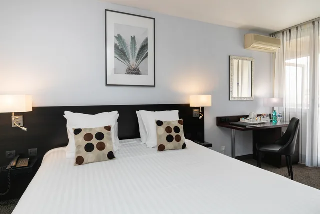 Standard, Double or Twin Bed, Best Western Hotel Mediterranee Menton 2/6