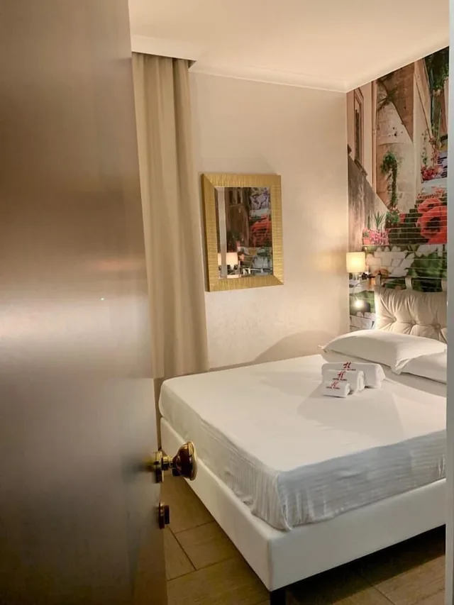 غرفة أساسية بسرير مزدوج، Hotel Flora 1/3