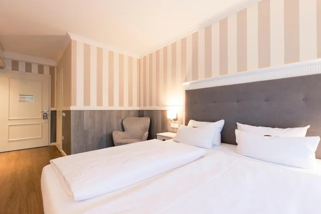 غرفة كومفورت بسرير كينج، Hotel Vier Jahreszeiten Zingst 3/10