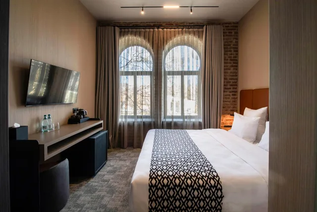 غرفة قياسية بسرير كوين، Qarvasla Hotel 1/1