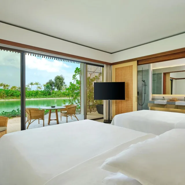 Room, Twin Beds, Garden View, Balcony, Sheraton Belitung Resort 10/11