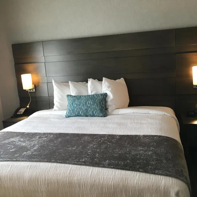 جناح بسرير كينج بحوض استحمام لذوي الإعاقة، Best Western Plus At Prien Lake Inn And Suites 5/10