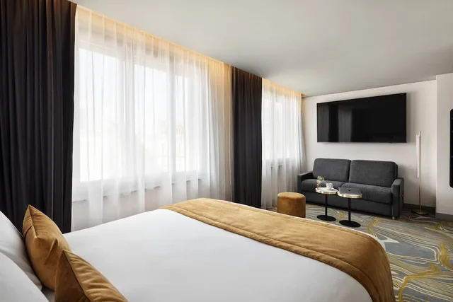 جناح جونيور بسرير كوين، Hotel & Spa Le Maury, The Originals Boutique 2/7