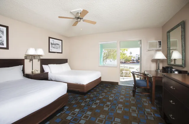 Bay, 2 Double Beds, Beach Floor, The Nautical Beachfront Resort 2/4