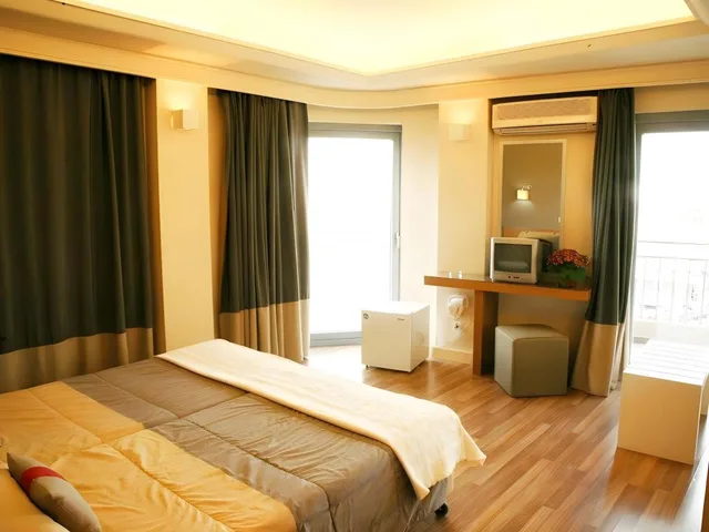 غرفة بسريرين منفصلين، Ariston Hotel 1/10