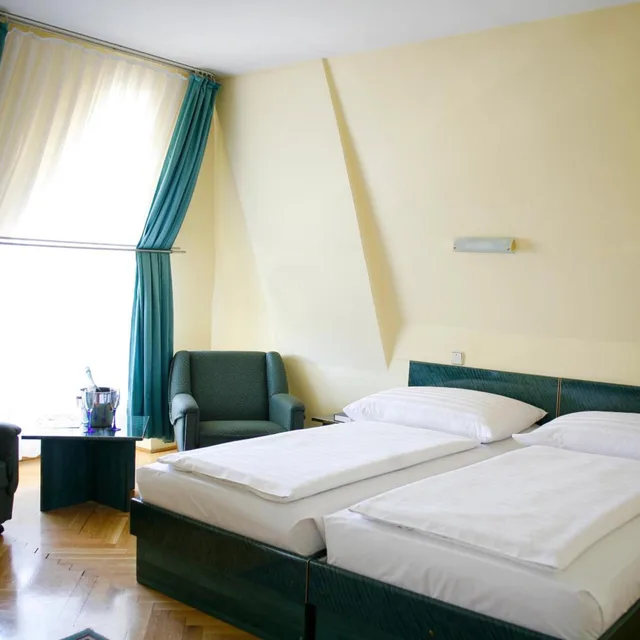 غرفة عائلية، Bara Junior Hotel 1/10
