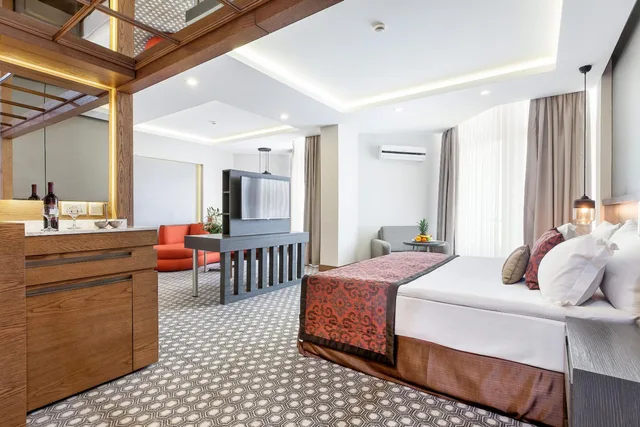 جناح بإطلالة على البحر، Salamis Bay Conti Resort and Casino 3/3