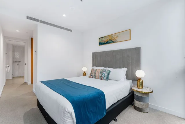 3 Bedrooms, Apartment, 3 Queen Beds, City View, 3 Bathrooms، Collins House Apartments by CLLIX 4/10