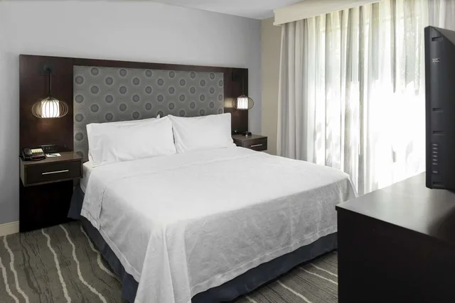 جناح بسرير كينج وسريرين كوين بغرفتي نوم، HOMEWOOD SUITES BY HILTON COLUMBIA 4/4