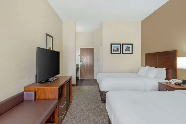 غرفة قياسية بسريرين كوين، Comfort Inn & Suites La Grange - Louisville Area 4/6