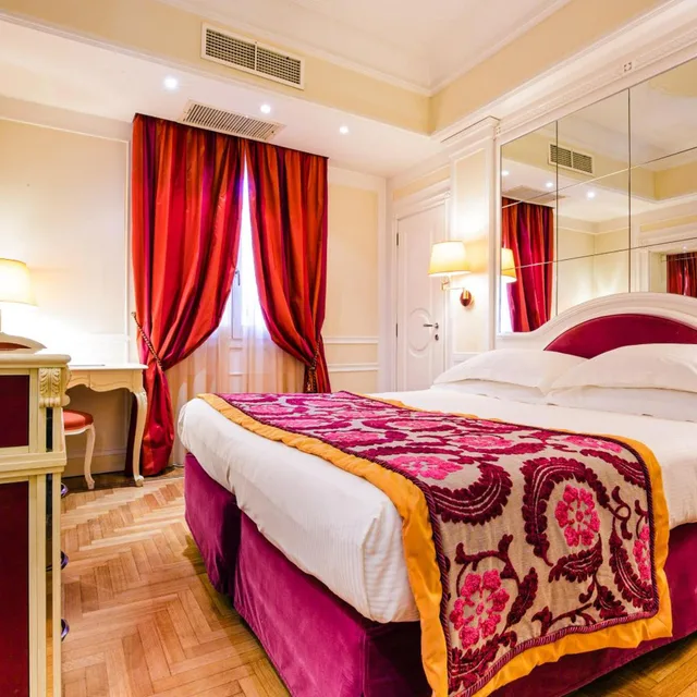 Basic, Double or Twin Bed, Grand Hotel Des Bains 1/6
