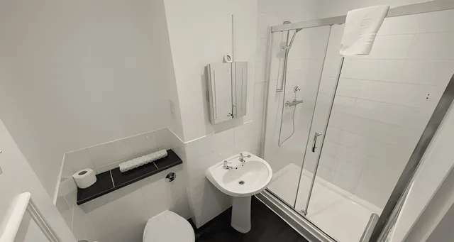 غرفة قياسية بسرير كينج، The Park Hotel, Sure Hotel Collection by Best Western 3/3