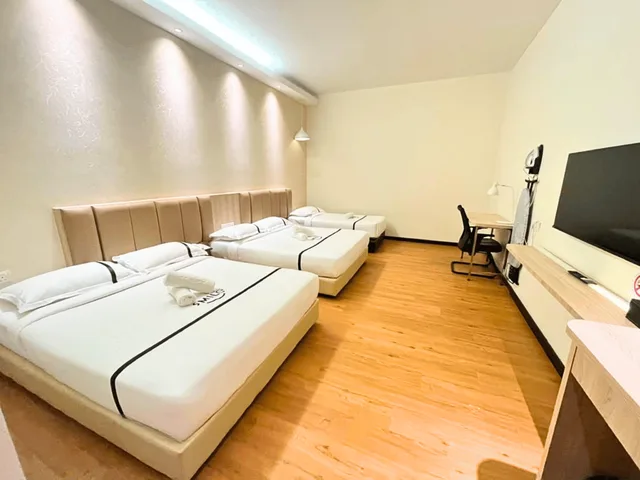 5 Rooms, Family, Single Bed, 2 Queen Beds، Top Holiday Hotel 2/3