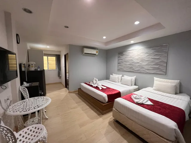 غرفة قياسية ثلاثية، The Beach Front Resort Pattaya 1/1