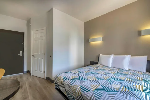 غرفة ديلوكس بسرير كوين، Motel6 Cedar Park, TX 2/7