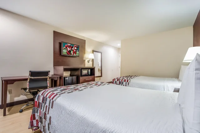 غرفة بسريرين، Red Roof Inn Phoenix North - I-17 at Bell Rd 3/4