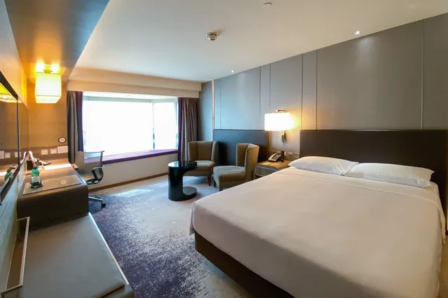 Plaza, Superior, King Bed، Royal Plaza Hotel Hong Kong 1/4
