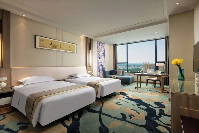 غرفة بزنس بسريرين مزدوجين، Ramada by Wyndham Heze 2/3
