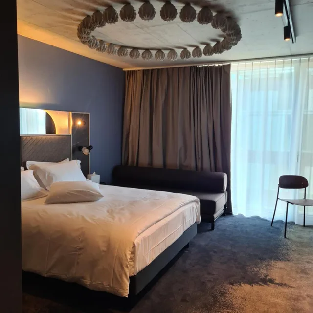 Classic, Superior, Queen Bed, Sofa, Mercure Hotel Delemont 1/10