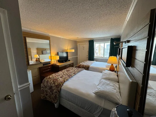 غرفة بسريرين كوين، Bay Breeze Motel 2/5