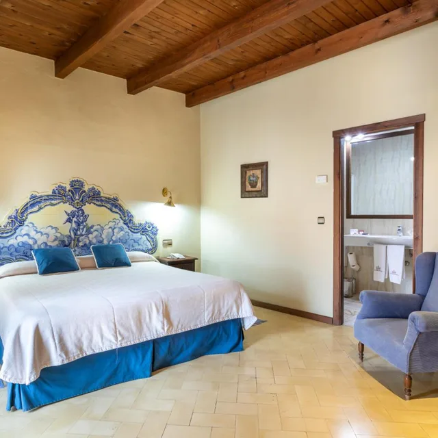 Room, King Bed, Sao Joao de Deus by RIDAN Hotels 4/10