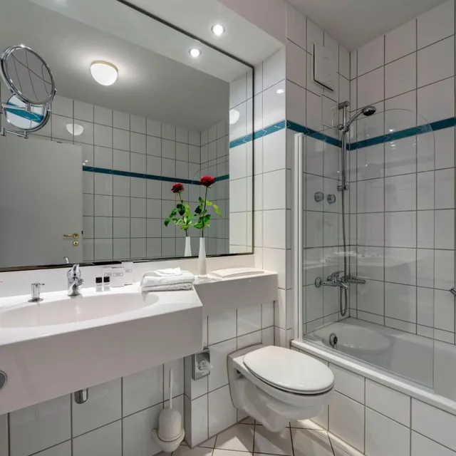 غرفة بريميوم بسرير مزدوج بشرفة، Aquamarin Hotel and Spa 2/2