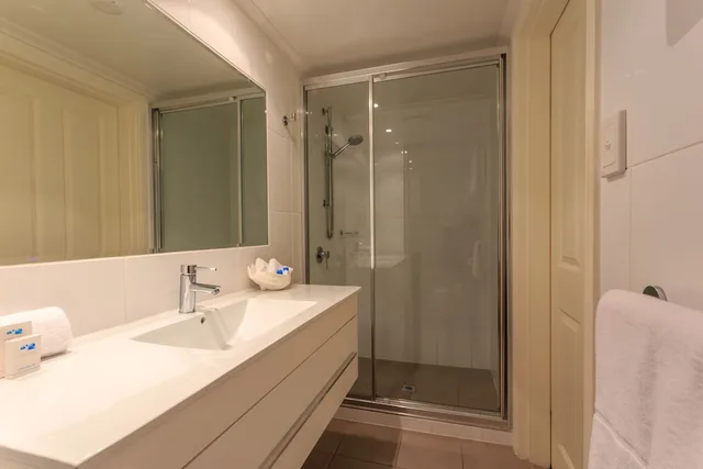 شقة بسرير كوين بغرفة نوم واحدة، Macrossan House 2/2
