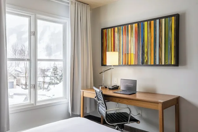 غرفة كومفورت بسريرين كوين بإطلالة على الجبل، Chateau Bromont 7/7