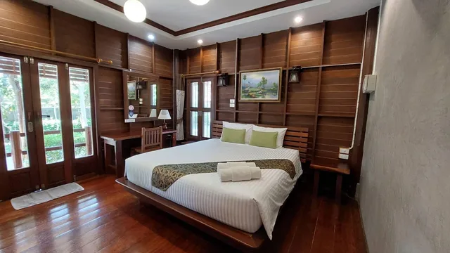 غرفة قياسية بسرير كوين، Ruen Purksa Resort 2/3