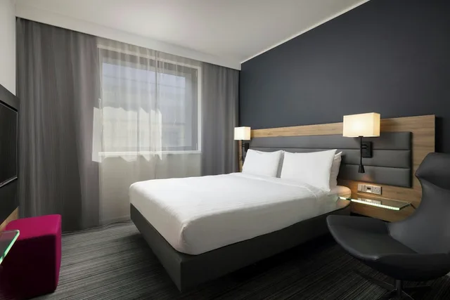 غرفة بسرير كوين، Moxy York 8/10