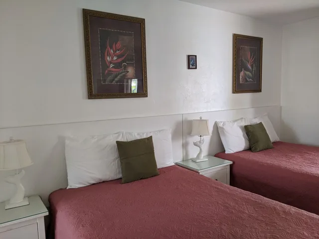 شقة بسريرين مزدوجين بغرفة نوم واحدة، Breakaway Inn 1/4