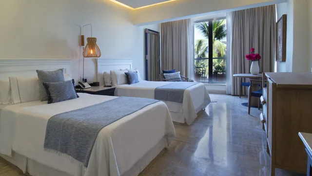 غرفة سوبيريور بسريرين مزدوجين بإطلالة جزئية على البحر، Fiesta Americana Puerto Vallarta All Inclusive & Spa 2/4