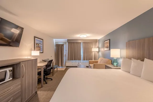 غرفة بسرير كينج تُحدَّد عند الوصول، Best Western Inn At Face Rock 3/6
