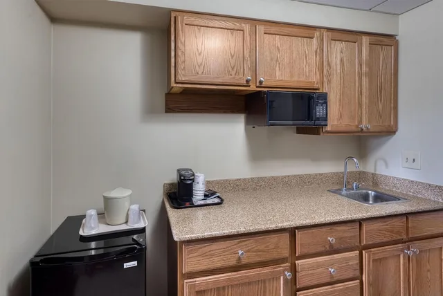 غرفة قياسية بسريرين مزدوجين، Best Western Owego Inn 9/9