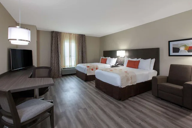 جناح استوديو بسريرين مزدوجين بحوض استحمام لذوي الإعاقة، Hawthorn Suites By Wyndham Odessa 2/4
