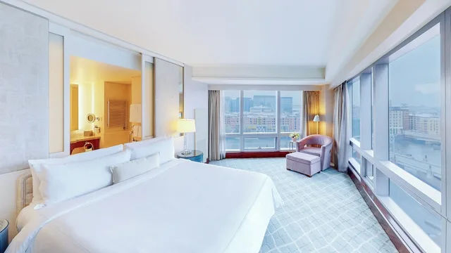 جناح ركني بغرفة نوم واحدة بإطلالة، INTERCONTINENTAL BOSTON 1/10