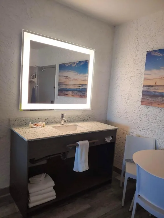 Standard, 2 Queen Beds, Gulf View، Casa Loma Inn 4/4