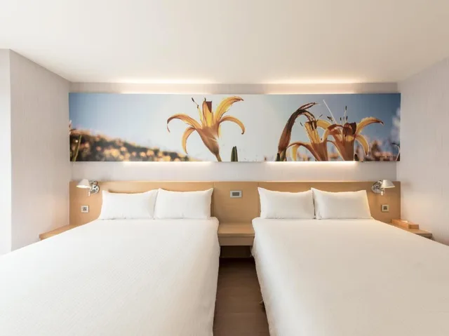 جناح بزنس بسريرين مزدوجين، Mellow Fields Hotel 2/3
