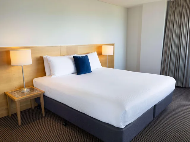 جناح سوبيريور بسرير كينج، Novotel Perth Langley 1/6