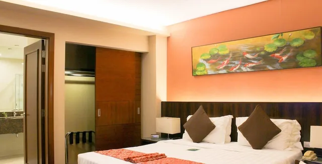 Deluxe, King Bed, Ramada by Wyndham Manila Central 8/10