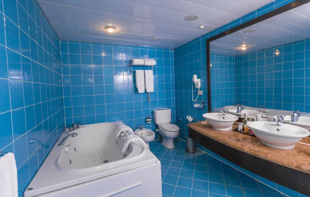 Standard, King Bed, Pool View, M Hotels at Porto Marina 8/8