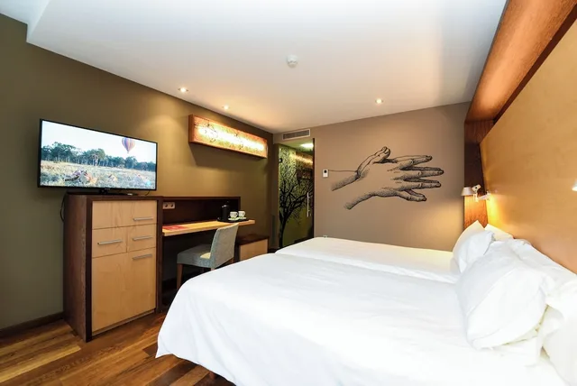 غرفة مفردة بسريرين منفصلين، Sommos Hotel Aneto 4/10
