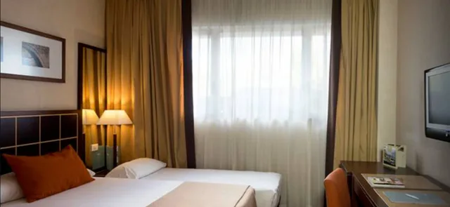 Room, Twin Beds, Eurostars Toledo 8/10