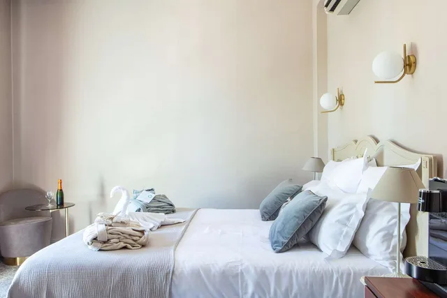 Vip, Deluxe, King Bed, River View، Hotel Le Maxime, BW Signature Collection 1/2