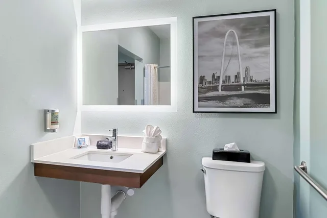 غرفة قياسية بسرير كينج لذوي الإعاقة، Best Western Executive Inn Seagoville 4/5