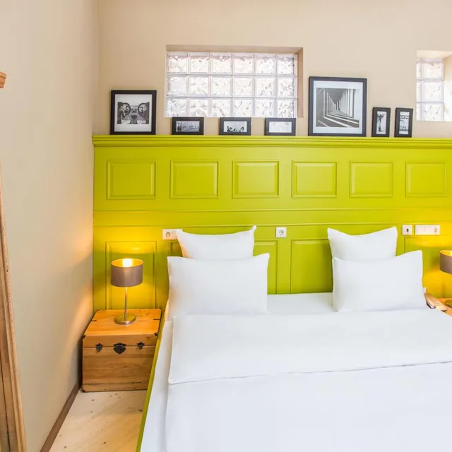 Compact, Double or Twin Bed، KISI Hotel 5/9