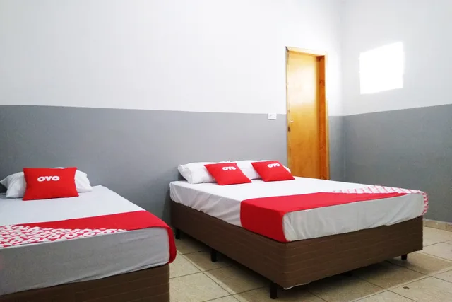 غرفة بسريرين منفصلين، OYO Hotel Bras 2/3
